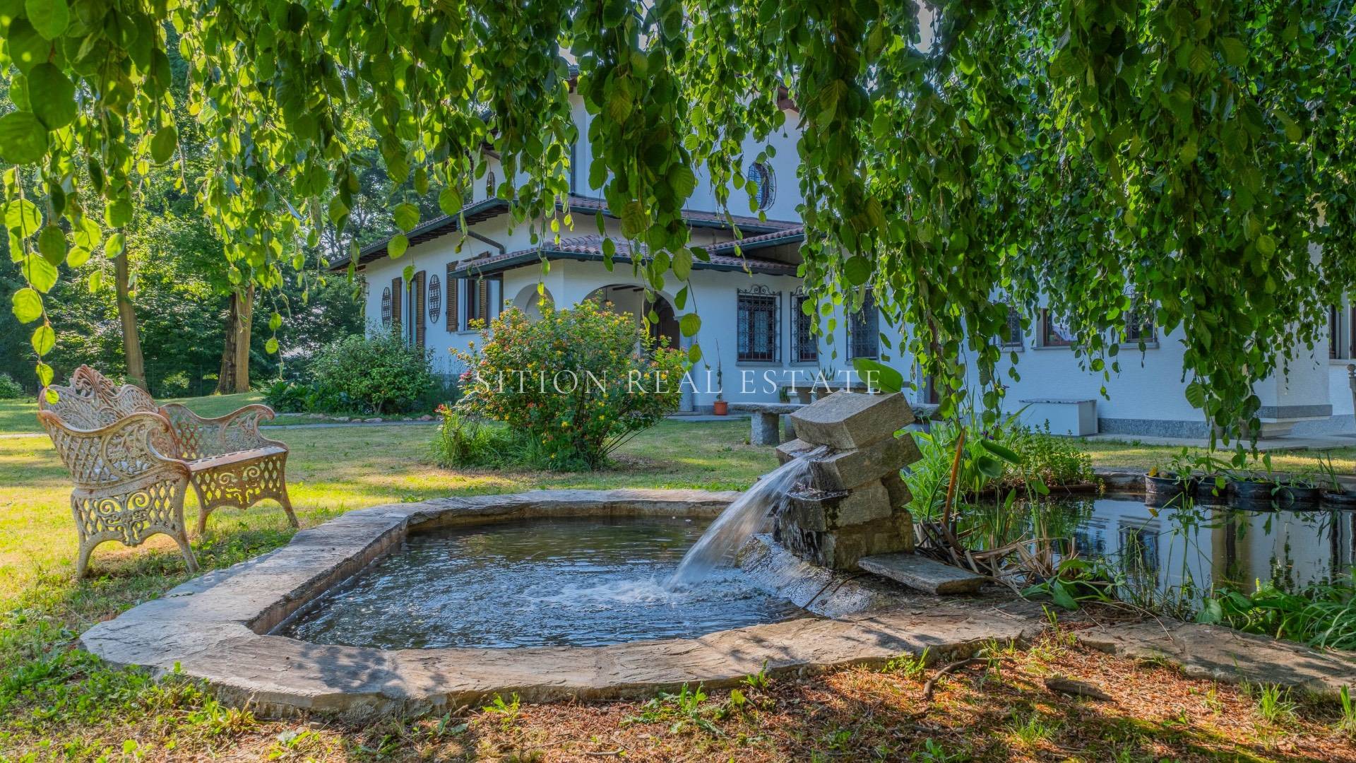 Villa in vendita a Galliate Lombardo