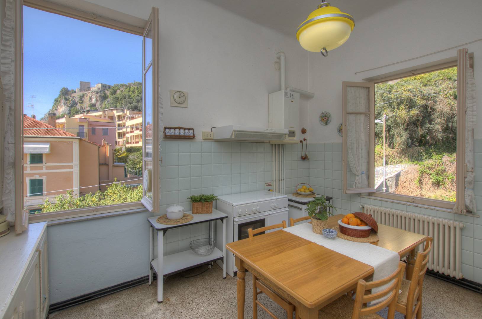 Appartamento in vendita a Finale Ligure, Varigotti