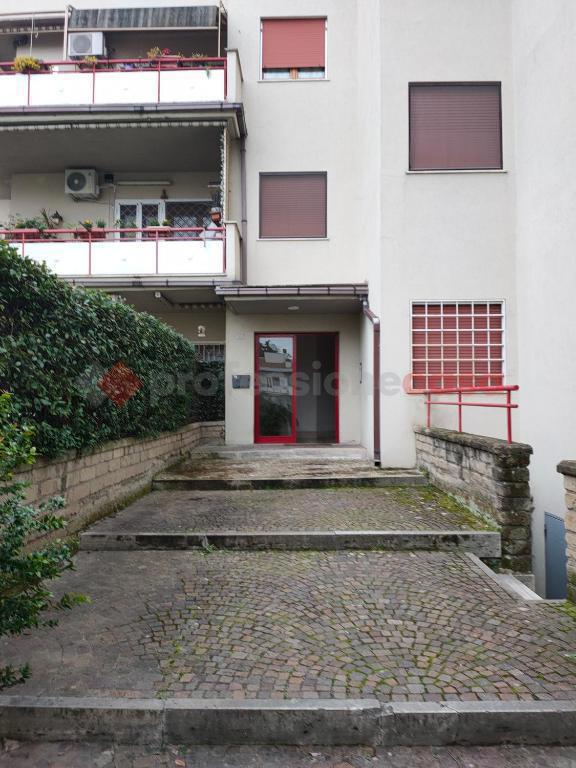 Trilocale arredato in affitto a Tivoli