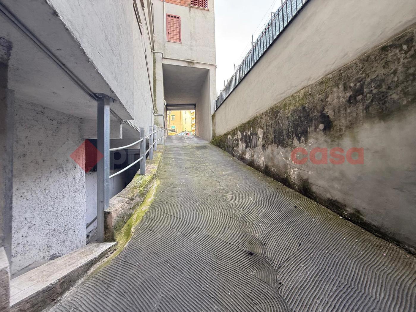 Box/Garage 12mq in vendita a Tivoli
