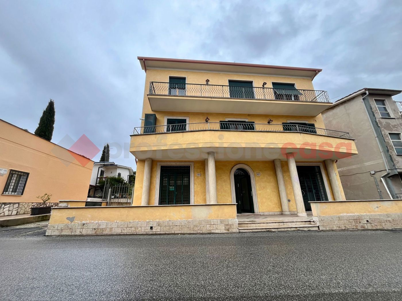 Negozio in affitto a Guidonia Montecelio