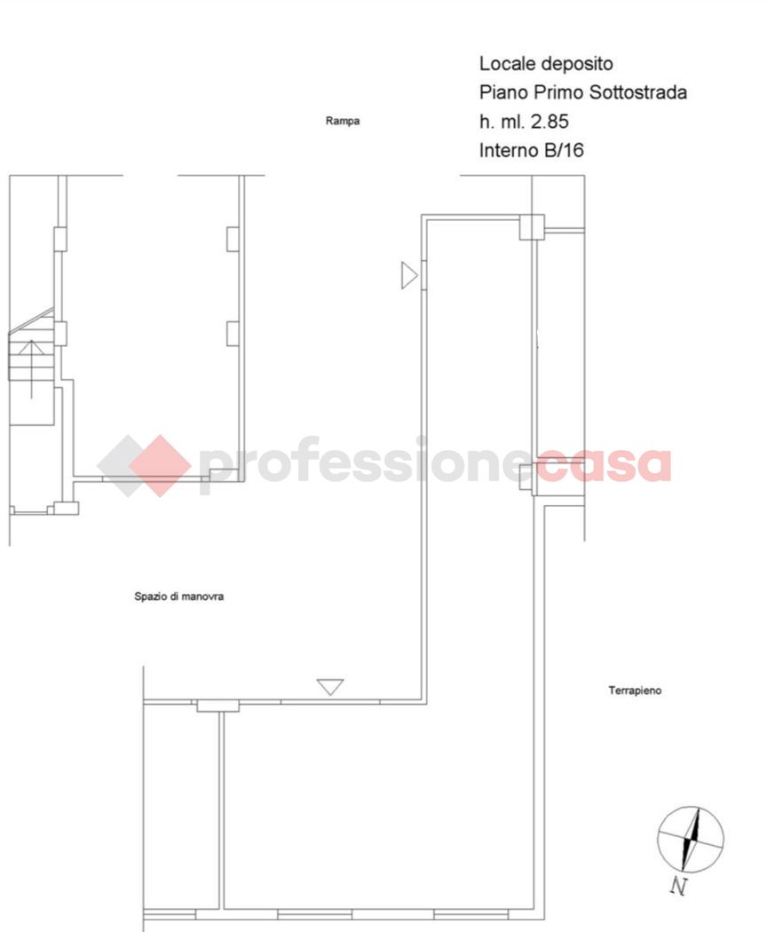 Box/Garage 75mq in vendita a Tivoli