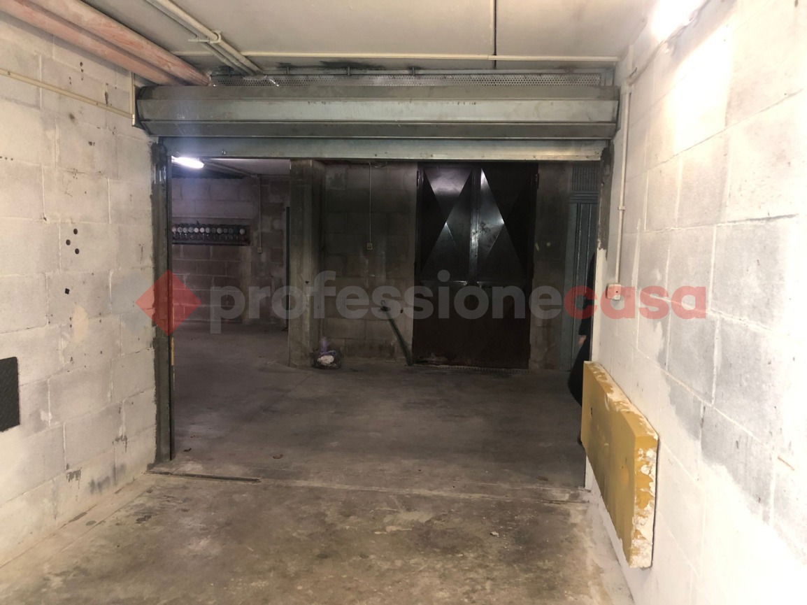 Box/Garage 12mq in vendita a Tivoli