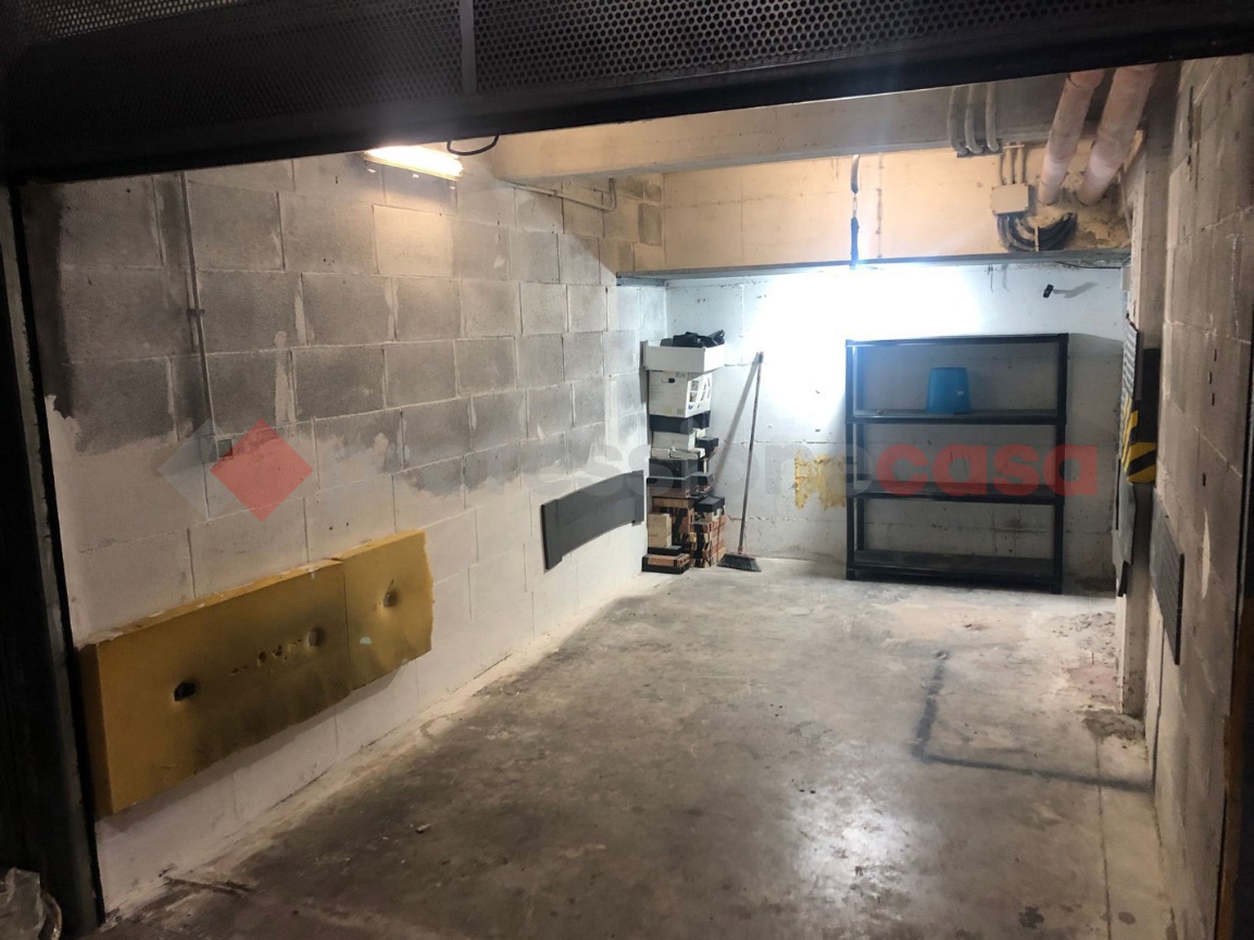 Box/Garage 12mq in vendita a Tivoli