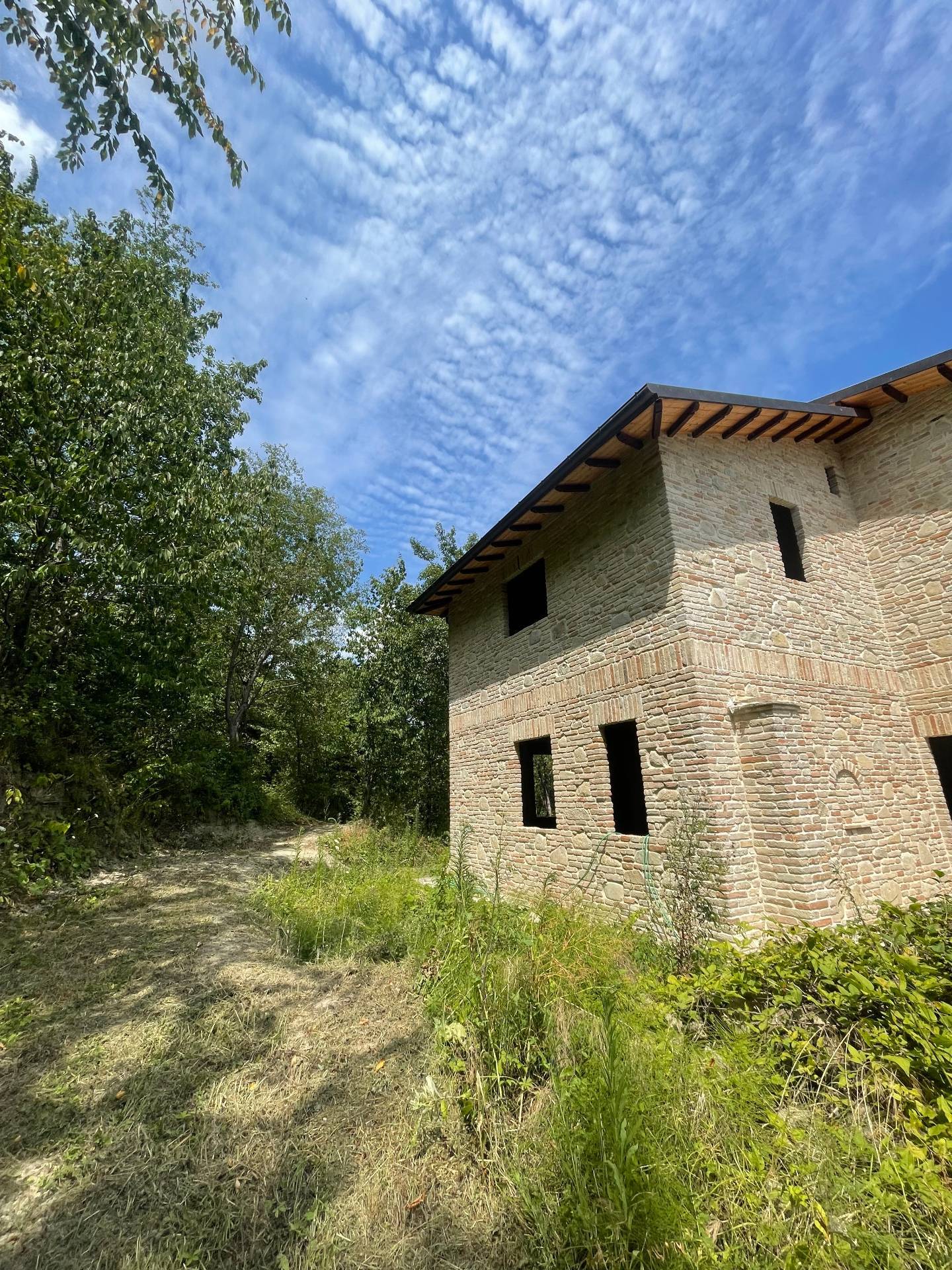 Rustici e Casali in vendita a Castignano