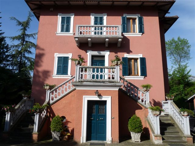 Case indipendenti in vendita a Sarnano