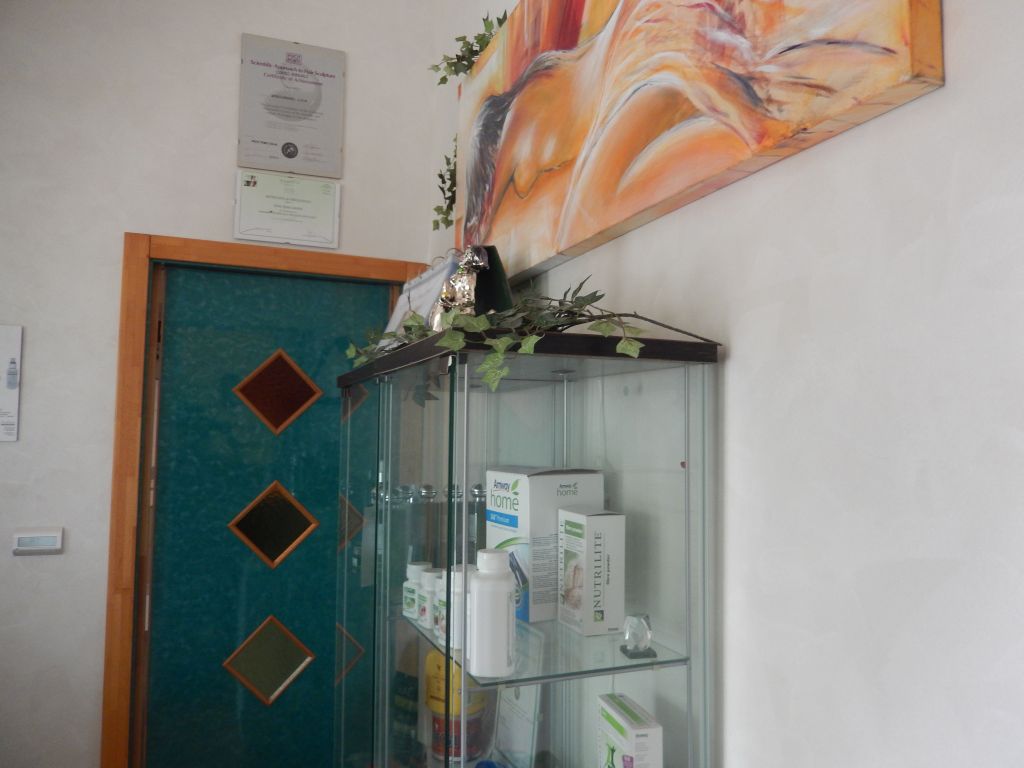 Locale commerciale in vendita a Offida