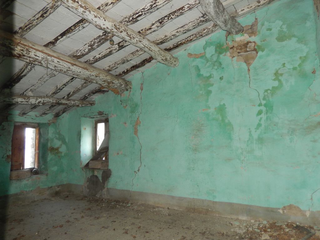 Rustici e Casali in vendita a Montelparo