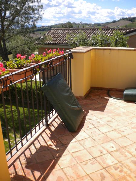 Rustici e Casali in affitto a Fermo