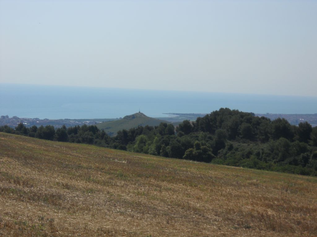 Rustici e Casali in vendita a Monteprandone