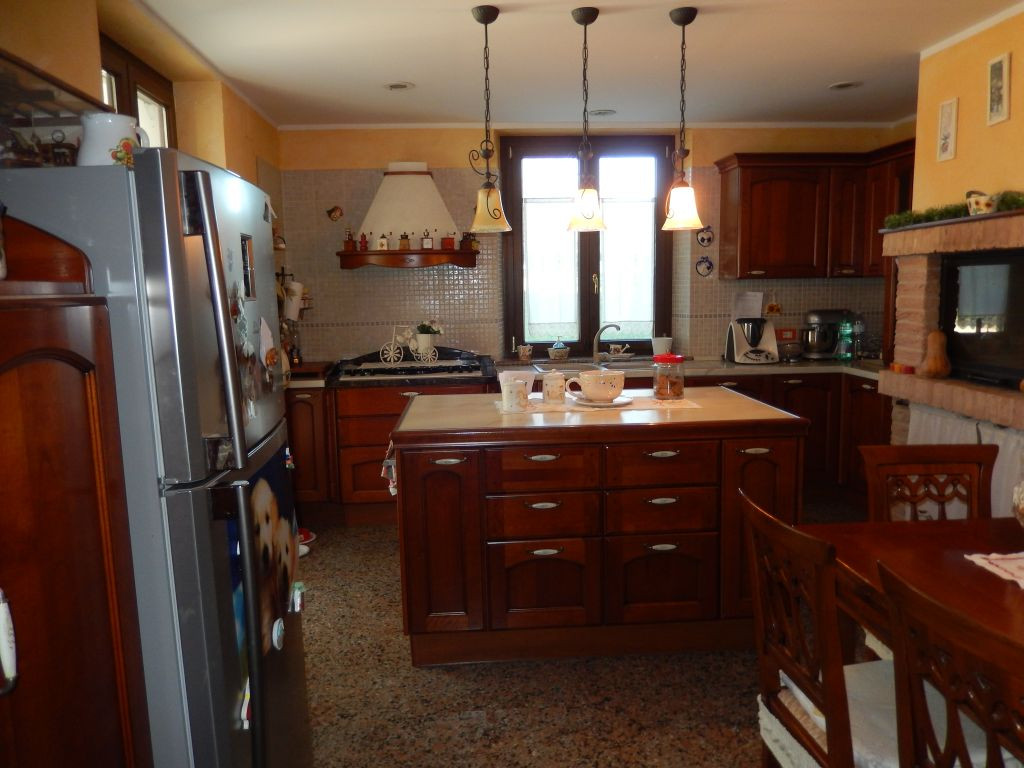 Case indipendenti in vendita a Cupra Marittima