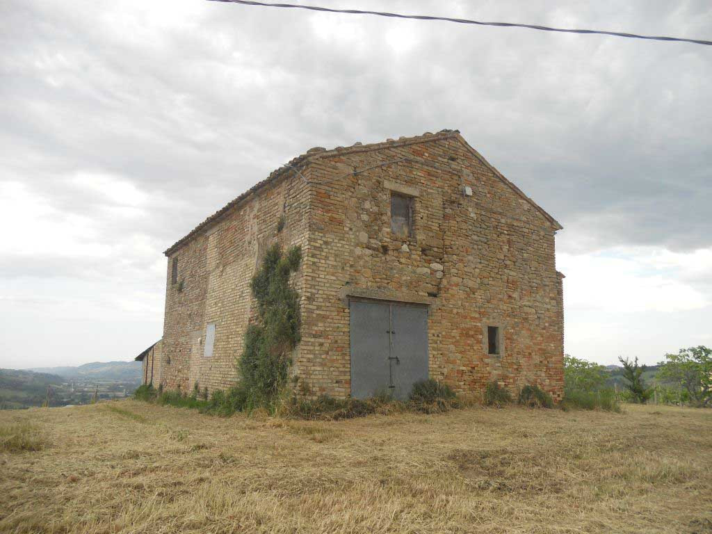 Rustici e Casali in vendita a Ortezzano