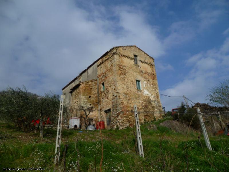 Rustici e Casali in vendita a Ripatransone