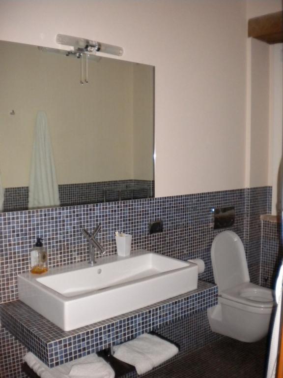 Rustici e Casali in affitto a Montelparo