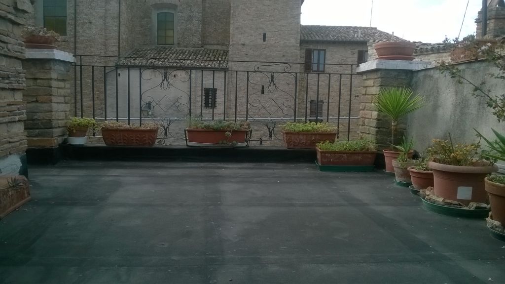 Centri Storici in vendita a Cossignano