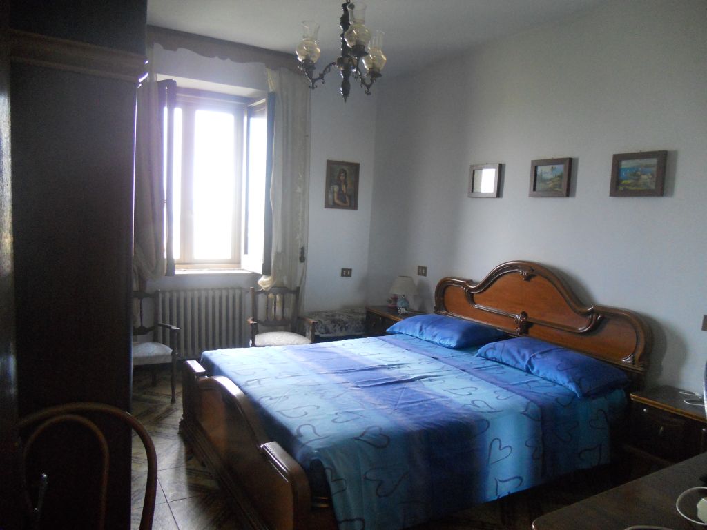 Centri Storici in vendita a Cossignano