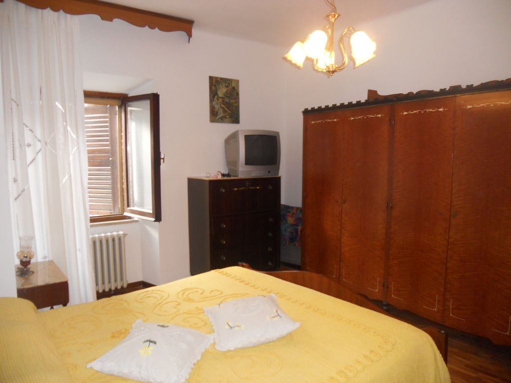 Centri Storici in vendita a Cossignano