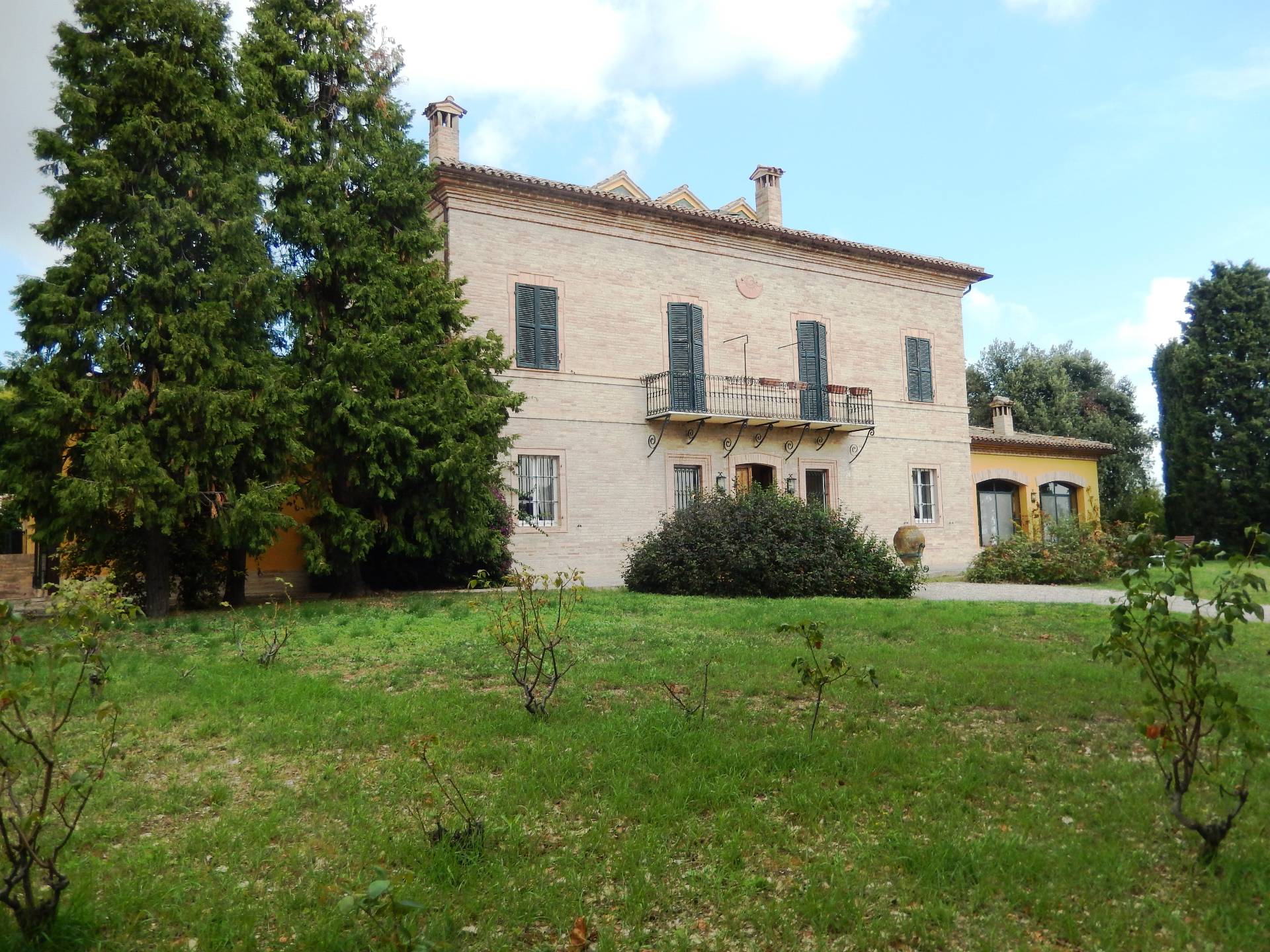 Ville di Prestigio in vendita a Recanati