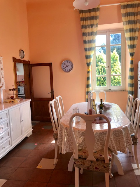 Rustici e Casali in vendita a Montalto delle Marche