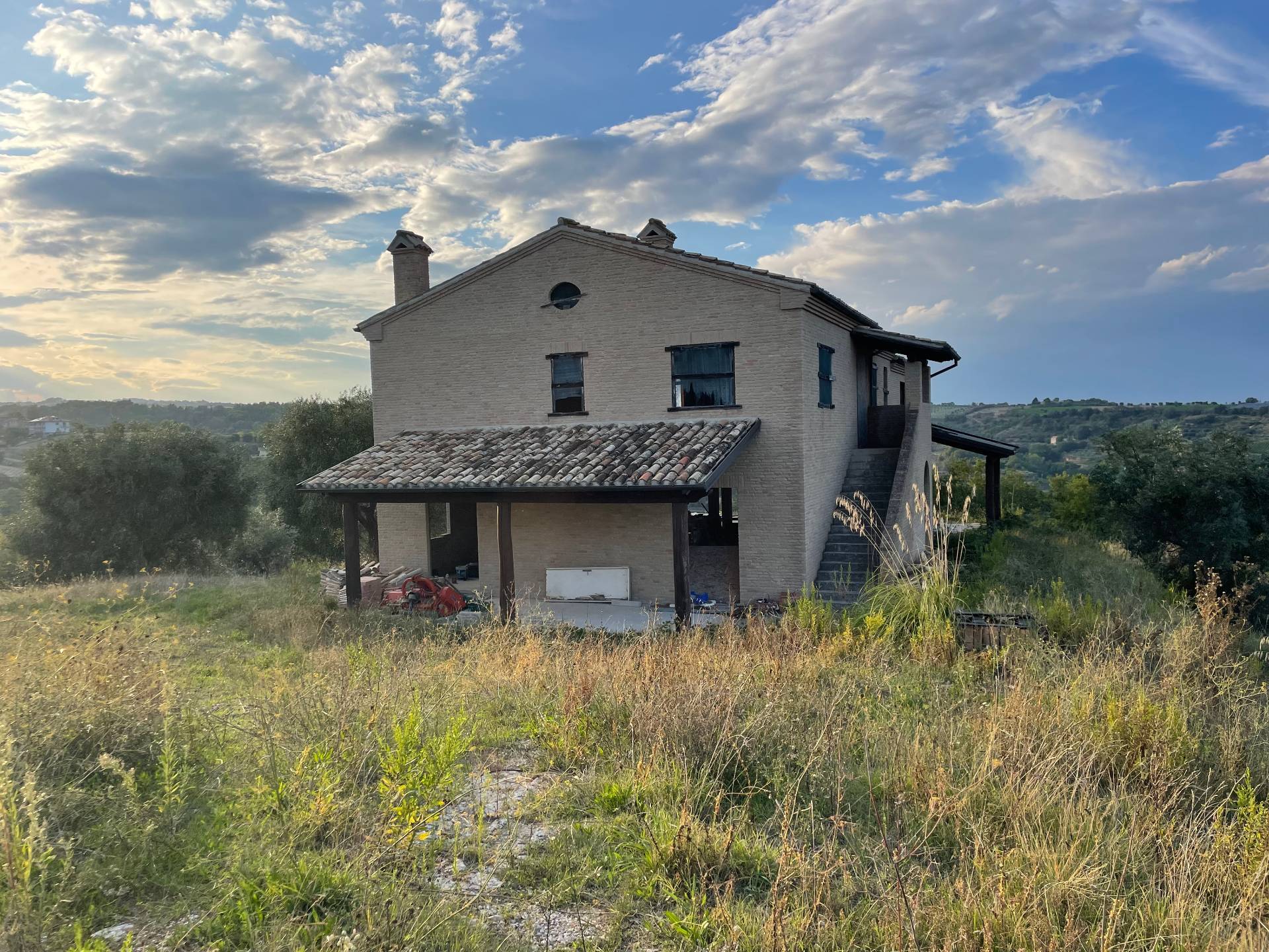 Rustici e Casali in vendita a Cupra Marittima