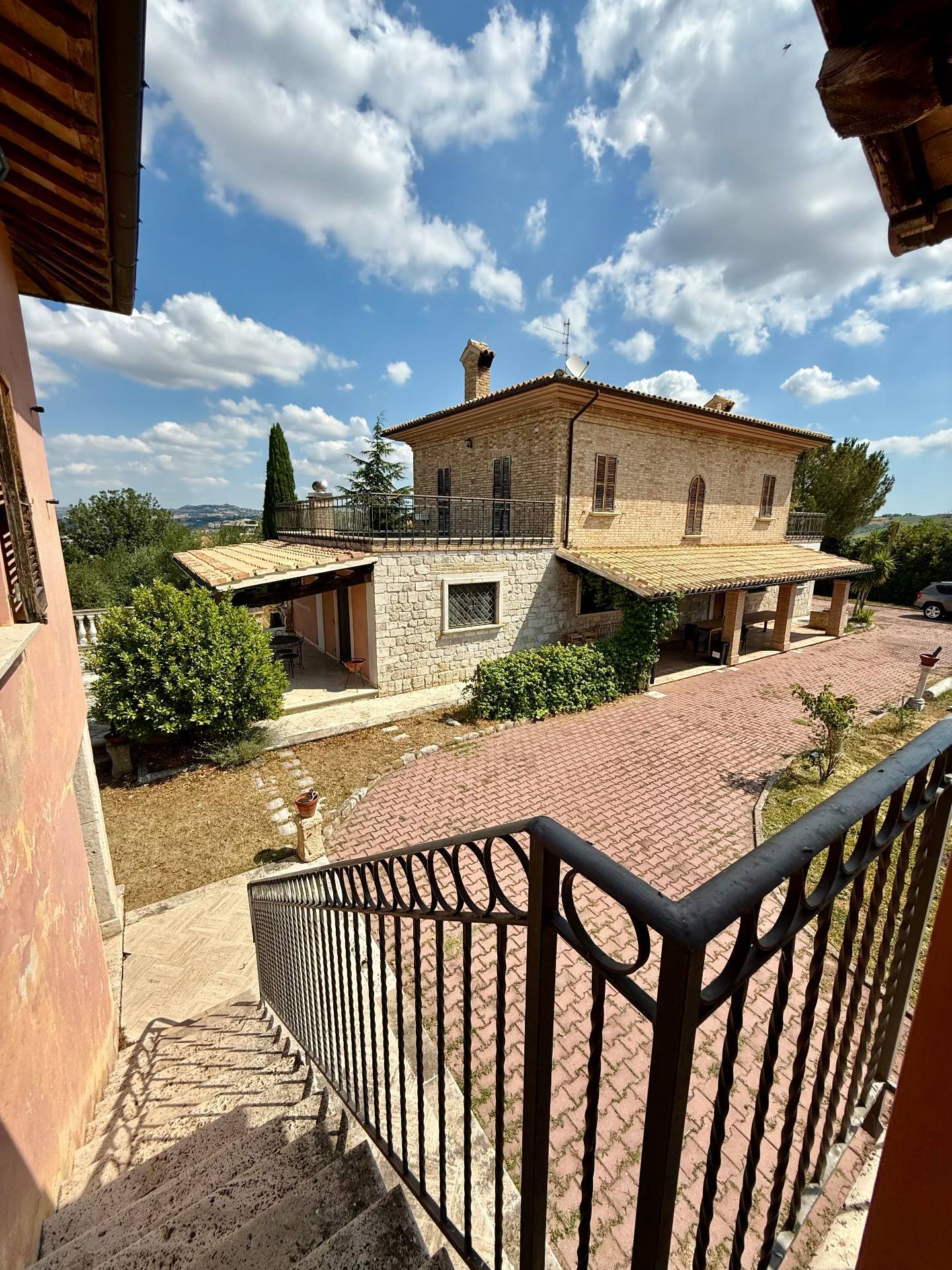 Rustici e Casali in vendita a Ancarano