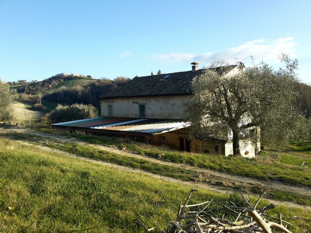 Rustici e Casali in vendita a Petritoli
