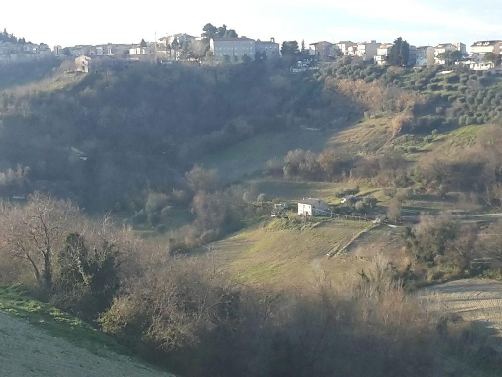 Rustici e Casali in vendita a Petritoli