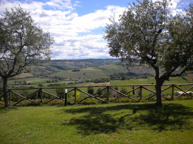 Rustici e Casali in affitto a Fermo