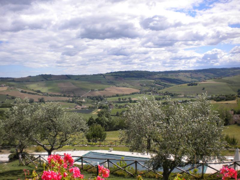 Rustici e Casali in affitto a Fermo
