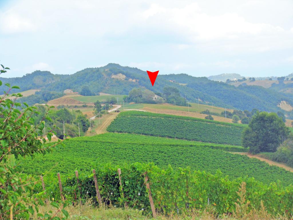 Rustici e Casali in vendita a Rotella, Poggio Canoso