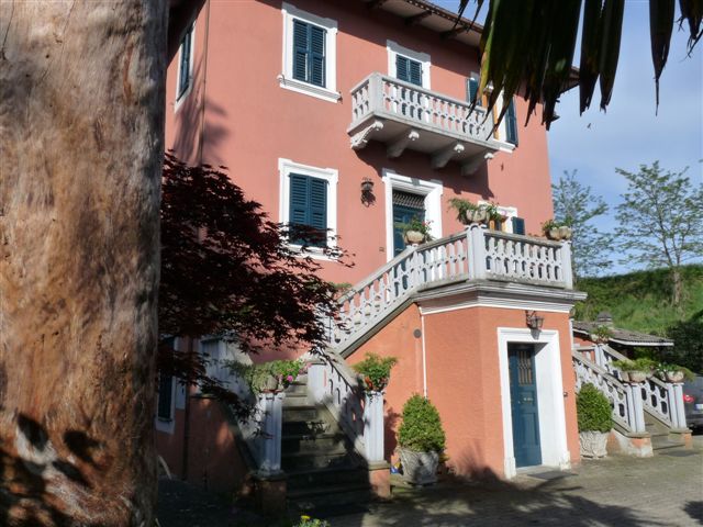 Case indipendenti in vendita a Sarnano