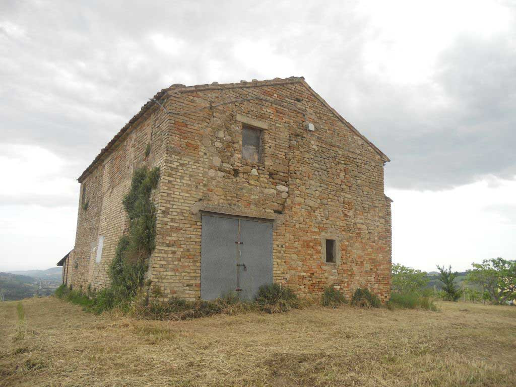 Rustici e Casali in vendita a Ortezzano