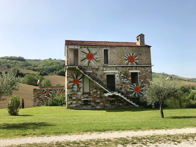 Rustici e Casali in vendita a Montalto delle Marche