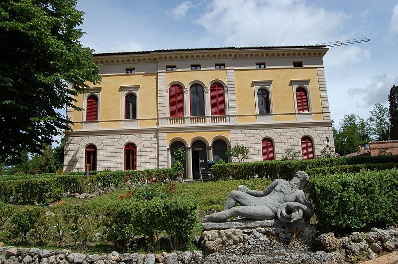 Ville di Prestigio in vendita a Siena