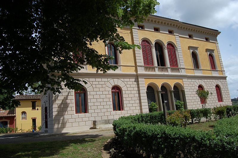 Ville di Prestigio in vendita a Siena