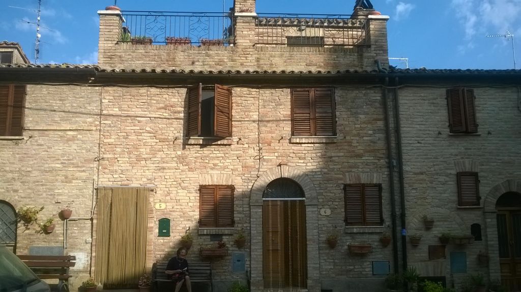 Centri Storici in vendita a Cossignano