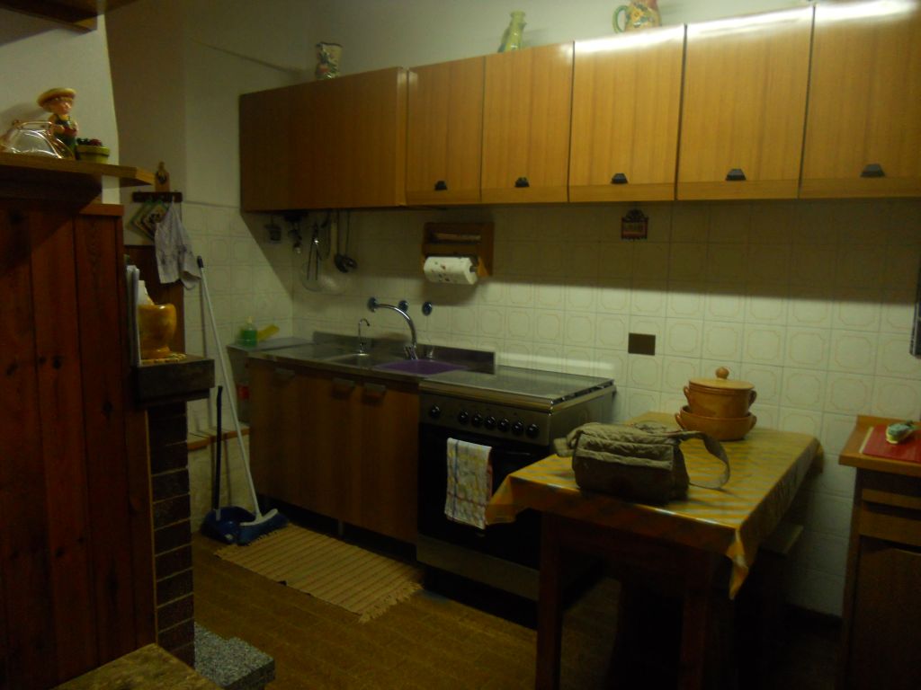 Centri Storici in vendita a Cossignano