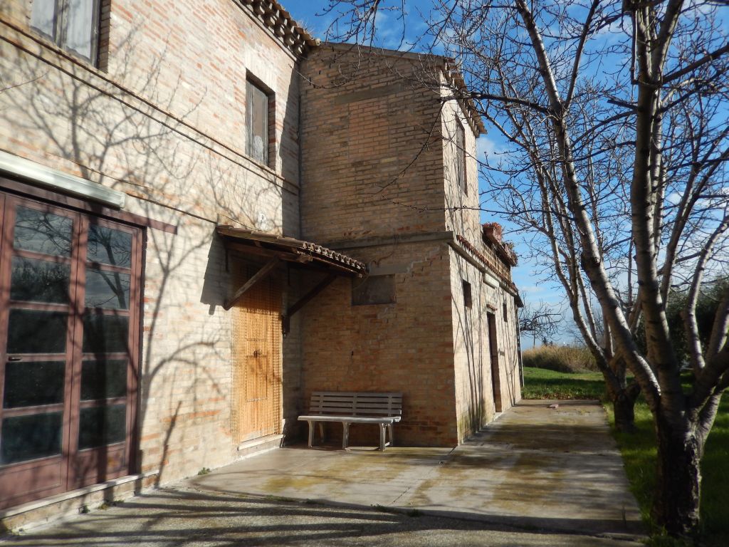 Rustici e Casali in vendita a Moresco