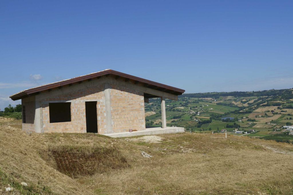 Rustici e Casali in vendita a Montefiore dell'Aso, Aso