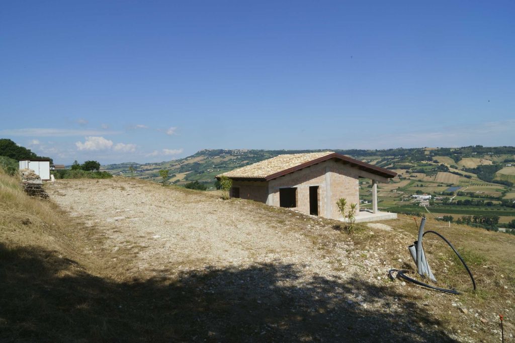 Rustici e Casali in vendita a Montefiore dell'Aso, Aso