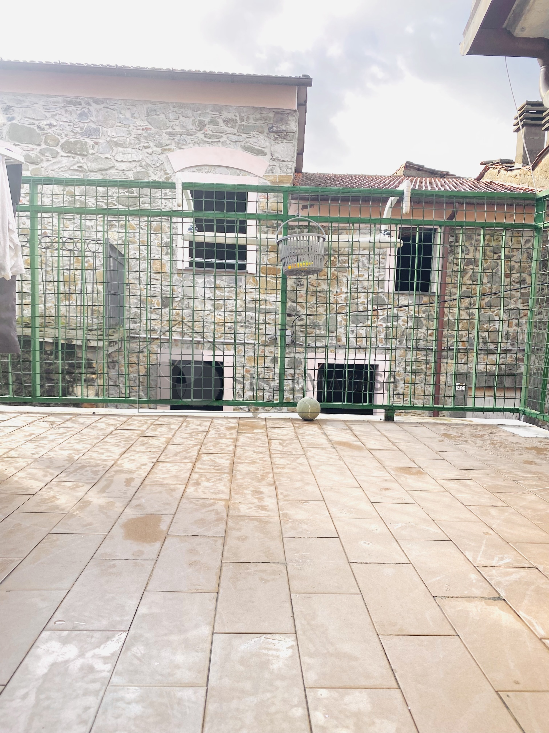 Rustico con terrazzo in via montebello di mezzo 1, Bolano