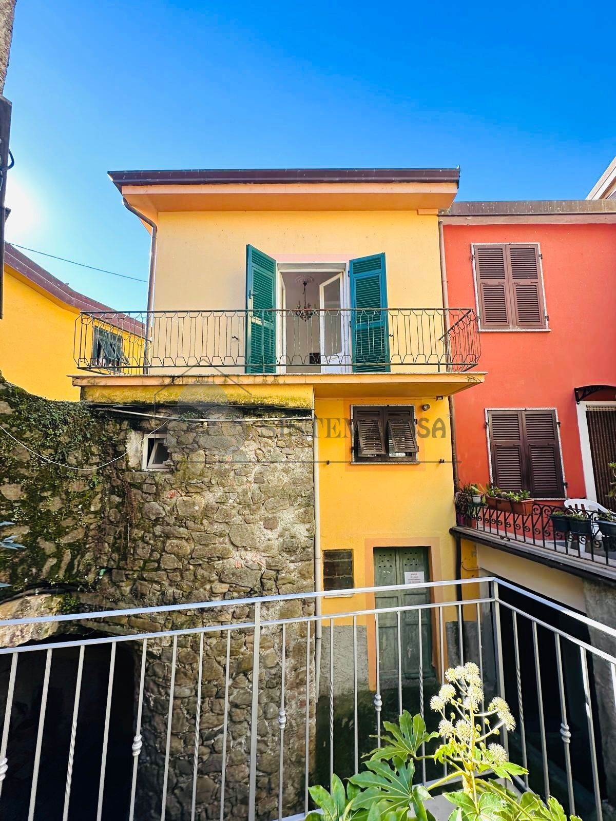 Rustico in vendita in via san croce 10, Follo