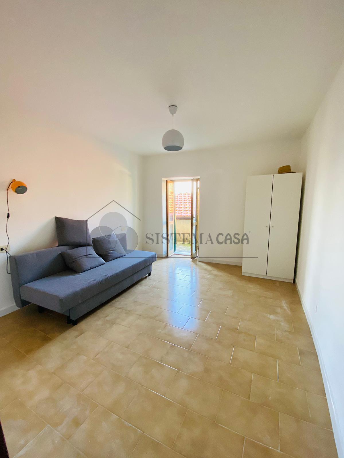 Rustico con terrazzo in via sperone 1616, Follo