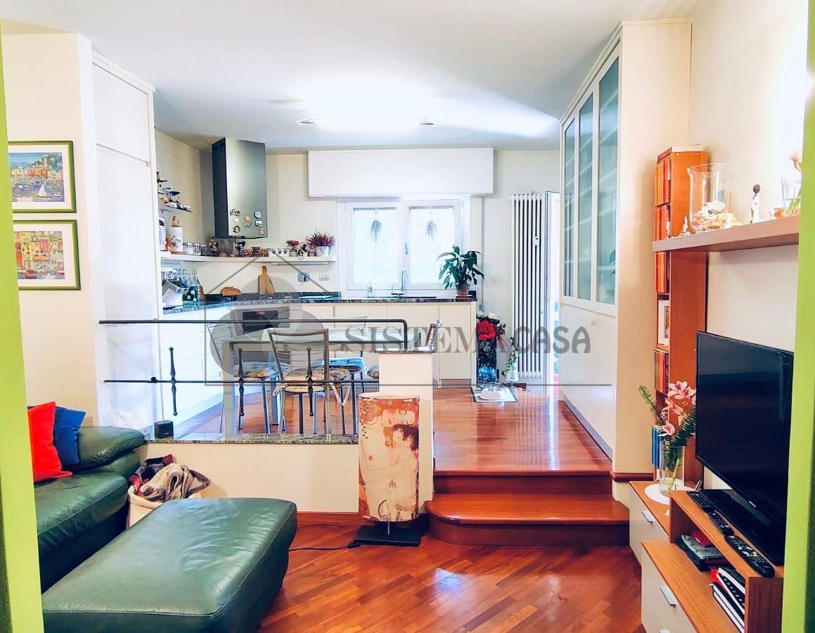 Quadrilocale in vendita in piazzale europa 37, Recco