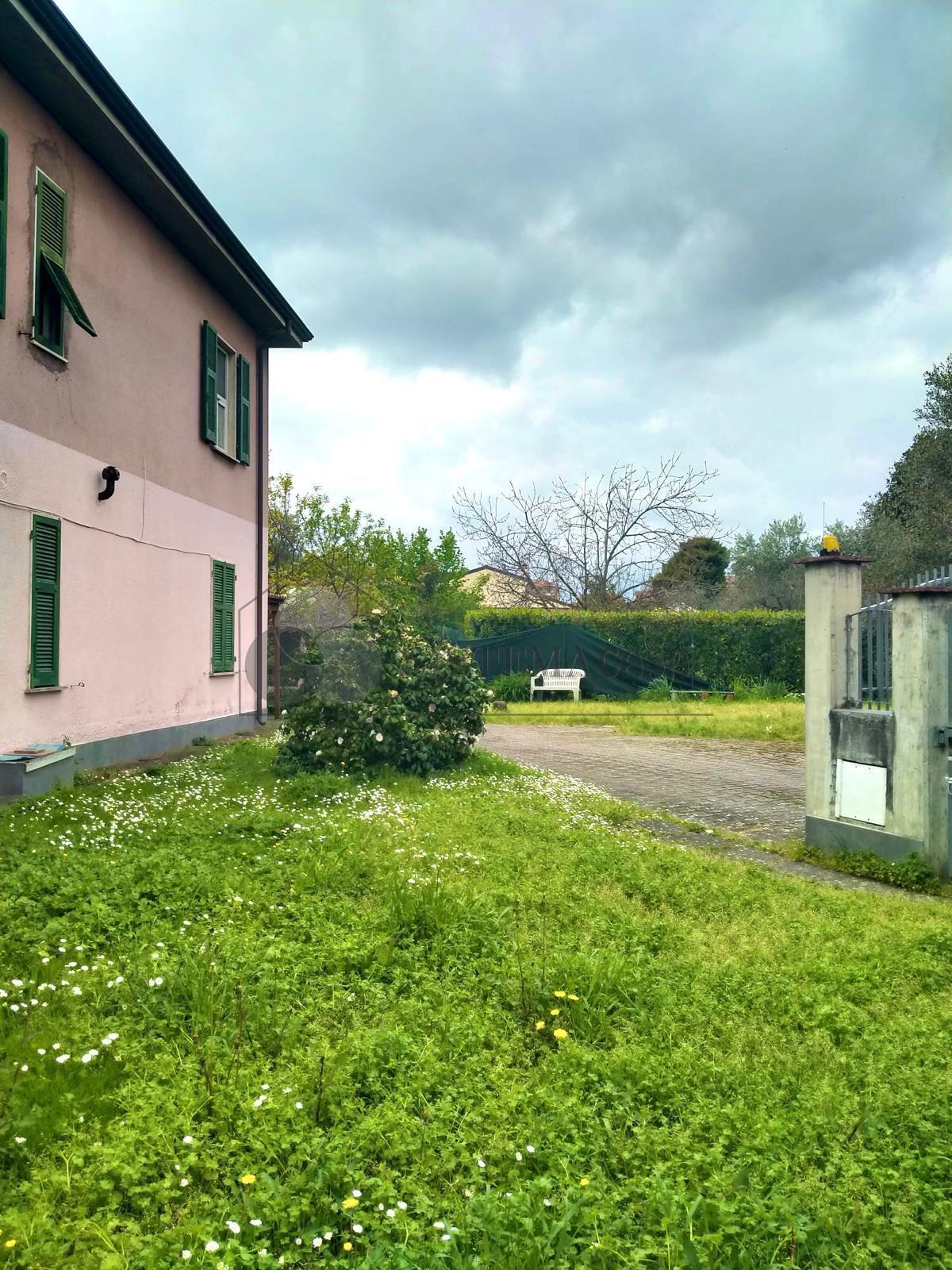 Casa indipendente con giardino in via della crociata snc, Sarzana