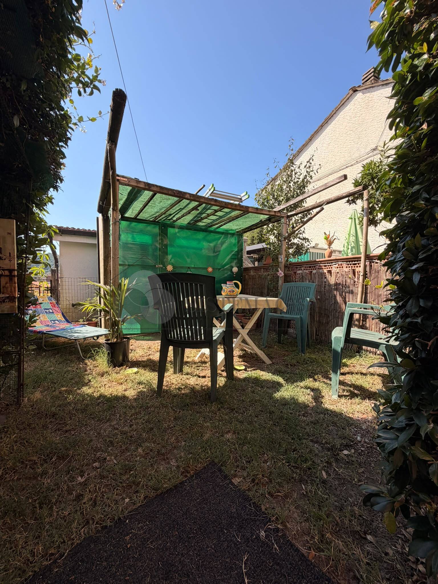Casa indipendente con giardino a Follo