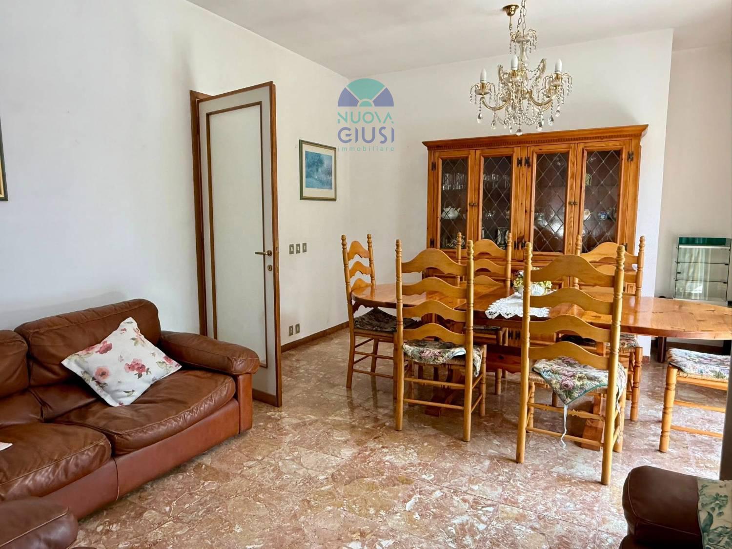Quadrilocale con giardino a Villa Vicentina