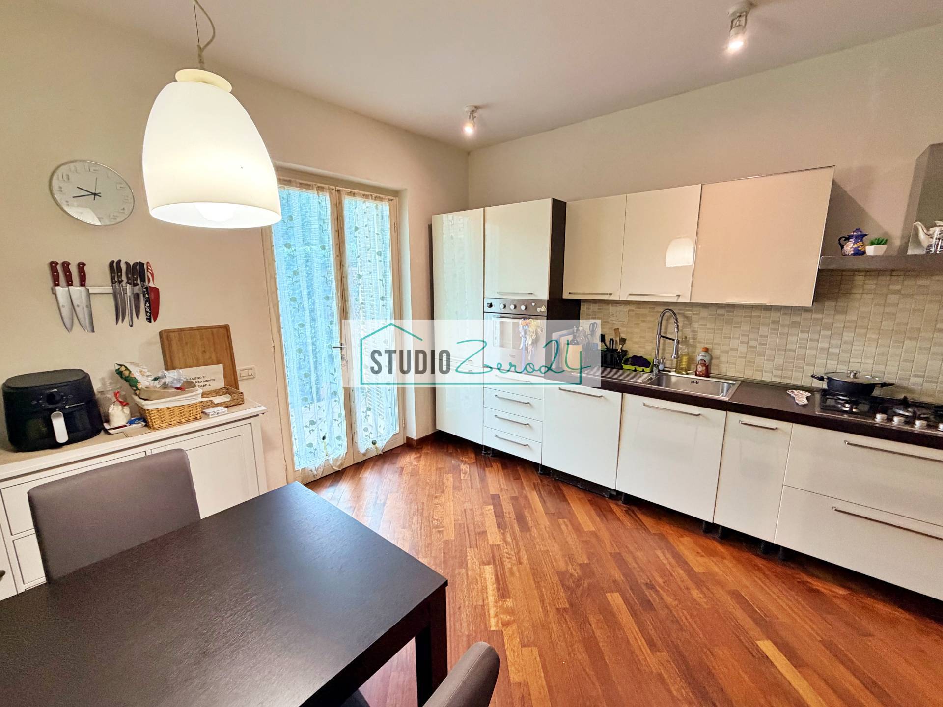 Villa in vendita a Pietrasanta, Capriglia