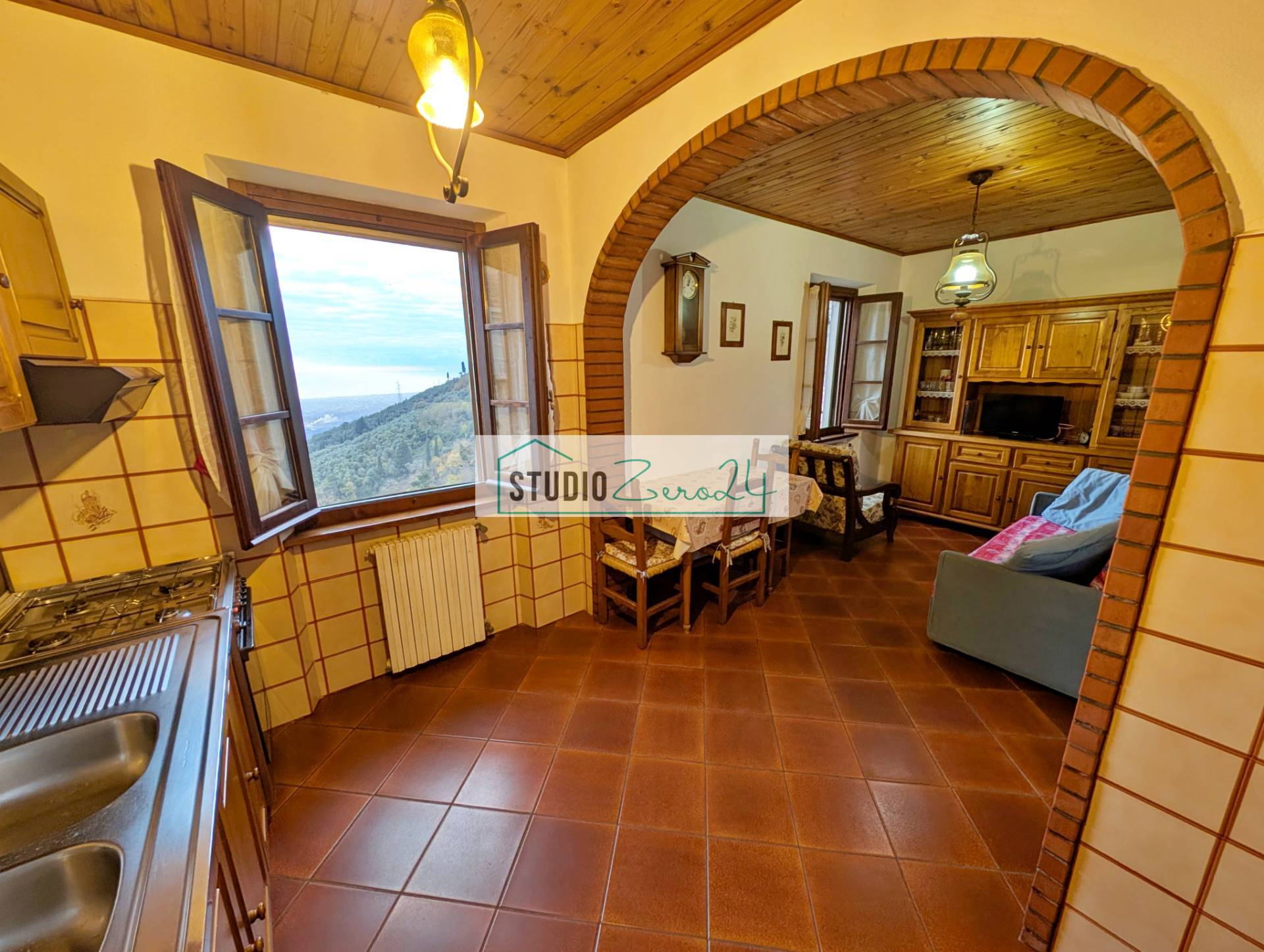 Casa semi indipendente in affitto a Pietrasanta, Capezzano Monte