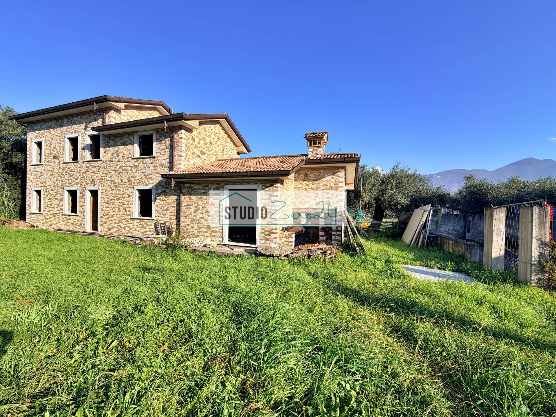 Casa singola in vendita a Seravezza, Querceta